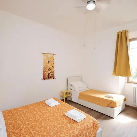 4 Minuti Piedi Metro C - Domus In Borgata Romana Apartment Rom